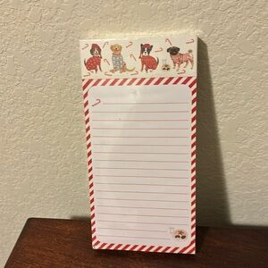 Molly & Rex Magnetic notepad with assorted Christmas Pups - 125 sheets